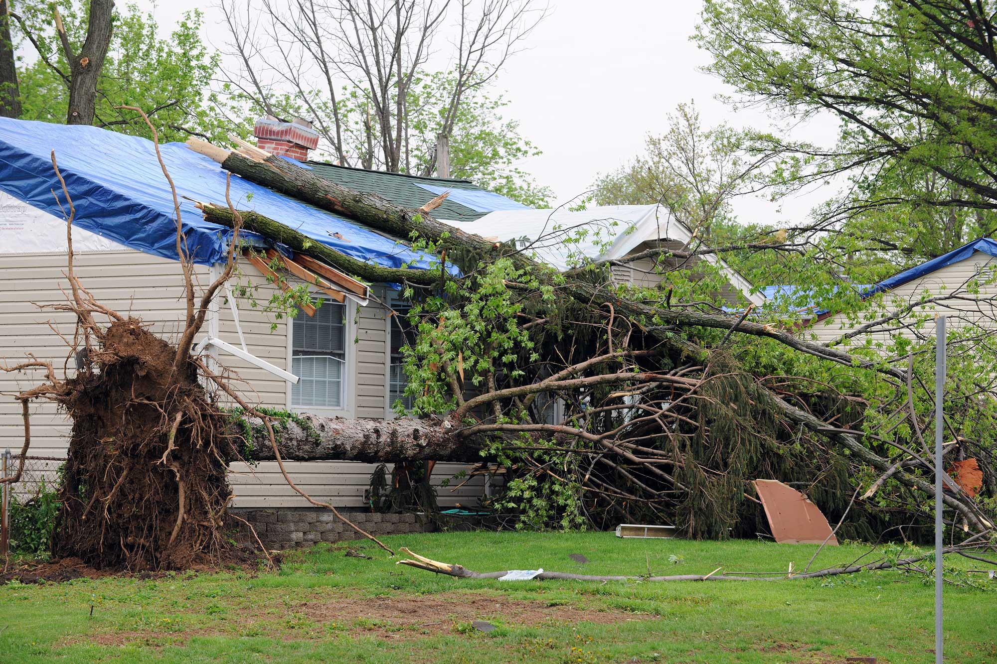 roof storm damage, storm damage roof repair