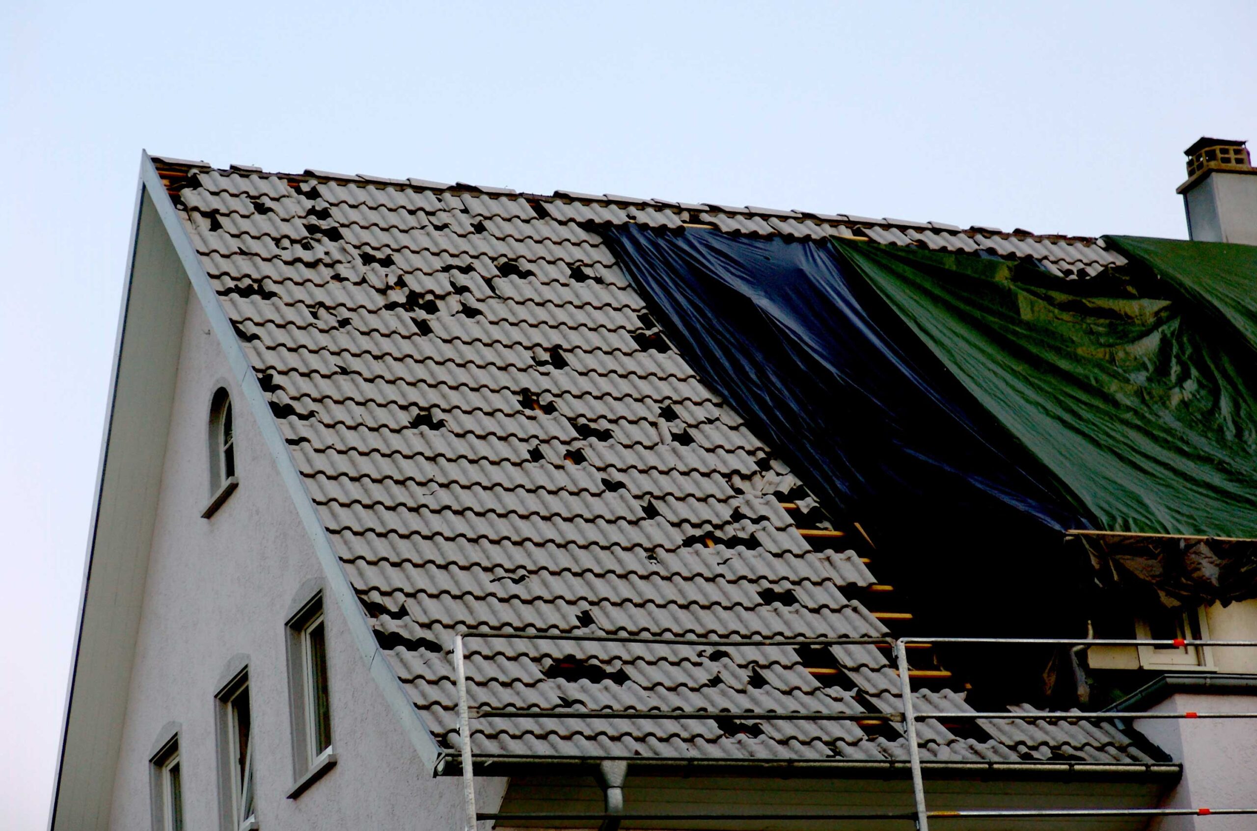 Wind and Roof Damage: What Spokane Homeowners Need to Know