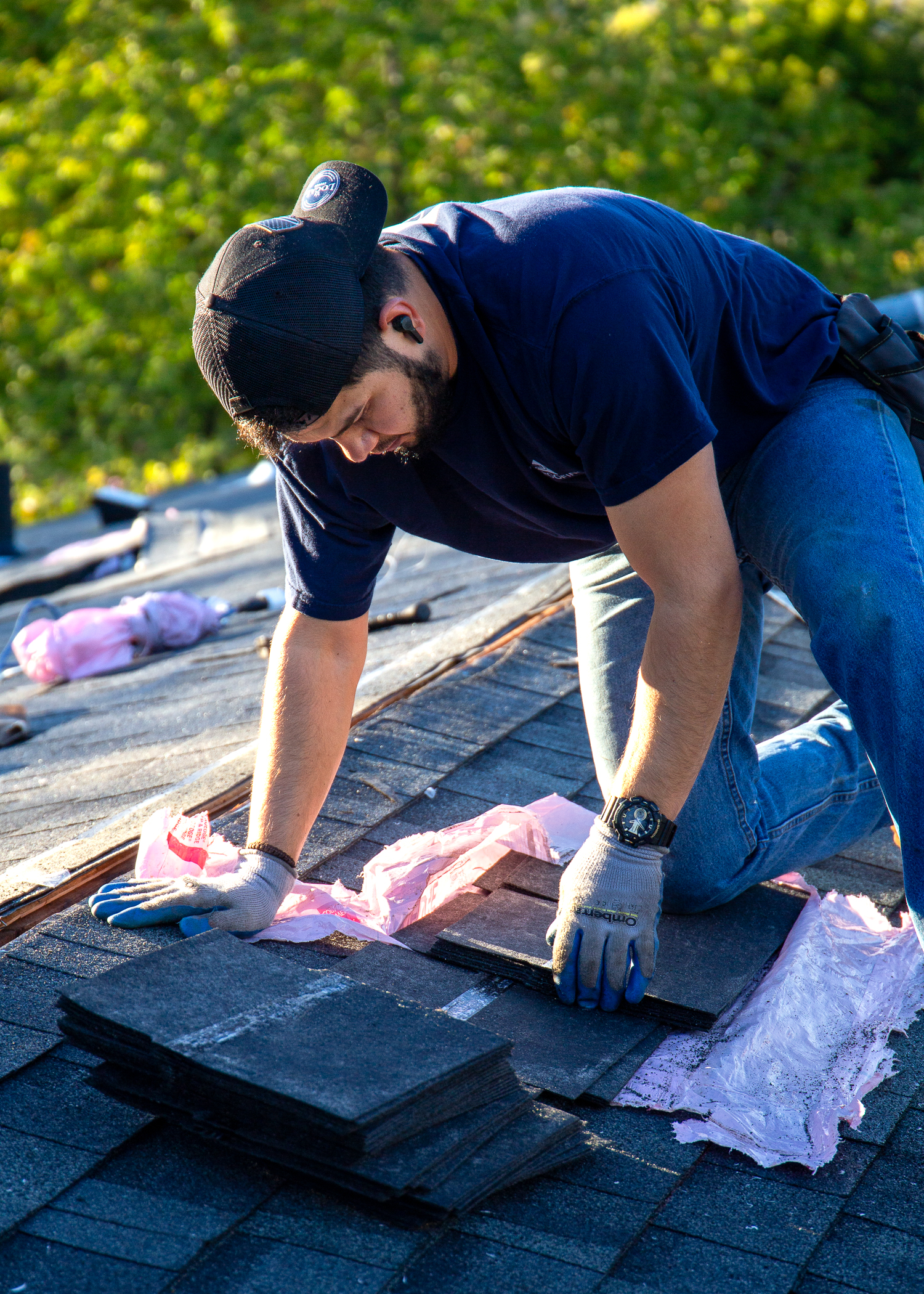 Matching Local Roofing Aesthetic with Asphalt Shingles in Seattle